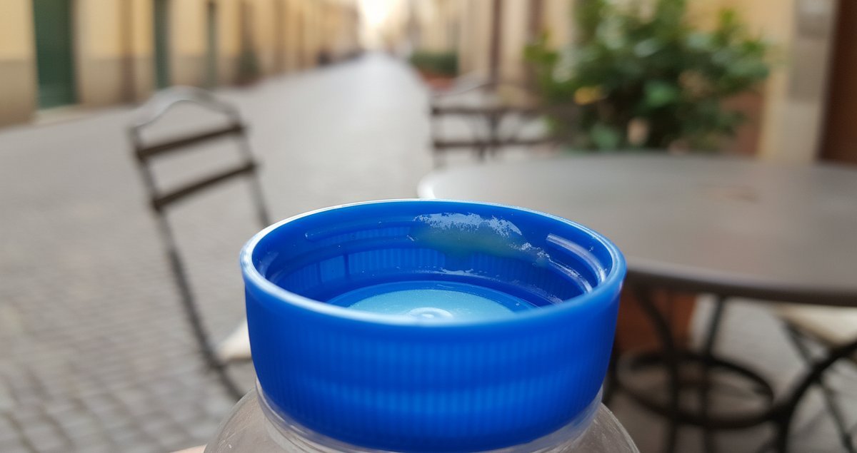 muco-nascosto-nel-tappo-della-tua-borraccia-perche-lavarlo-ogni-giorno